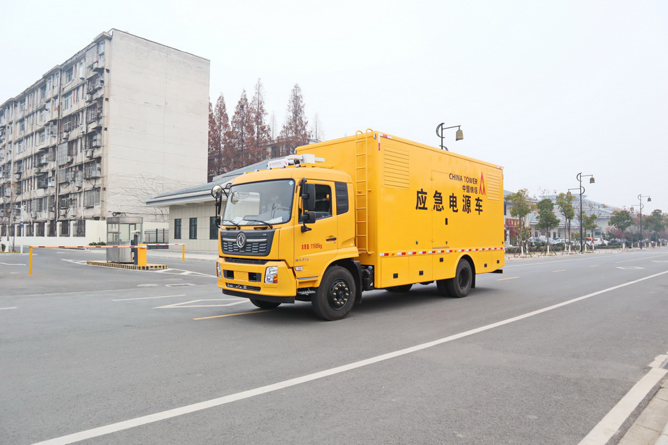 中國(guó)鐵塔天錦電源車